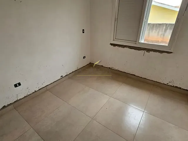 Casa com 200m² 3 quartos e 2 banheiros, à venda, no bairro Jardim São Marcos em Bom Jesus dos Perdões