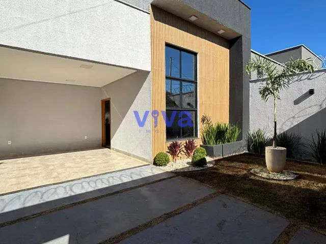 Casa com 300m² 3 quartos e 3 banheiros, à venda, no bairro Parque Veiga Jardim em Aparecida de Goiânia