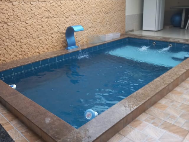 Casa com 145m² 2 quartos e 2 banheiros, à venda, no bairro Parque Tropical em Campos dos Goytacazes