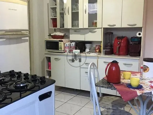 Casa com 157m² 2 quartos e 2 banheiros, à venda, no bairro Jardim Coelho Neto em Guaratinguetá