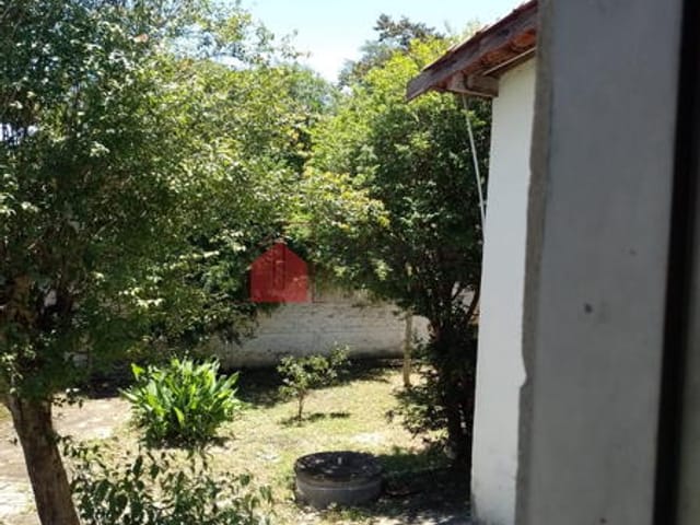 Casa à venda, no bairro São Benedito em Pindamonhangaba