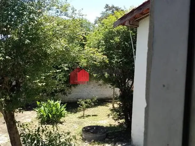 Casa à venda, no bairro São Benedito em Pindamonhangaba