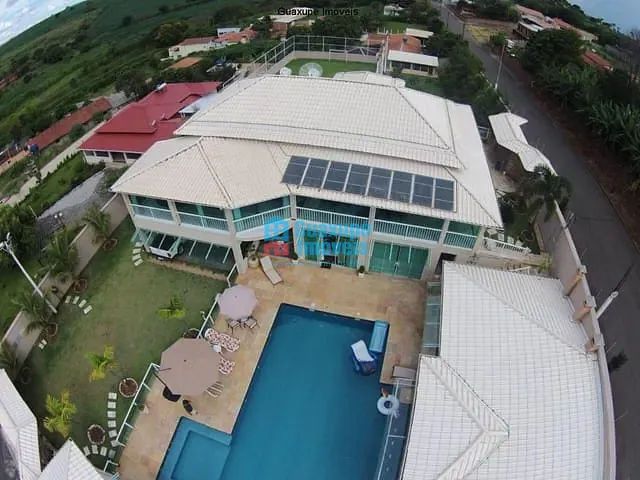 Casa com 1100m², à venda, no bairro Portal dos Nobres em Guaxupé