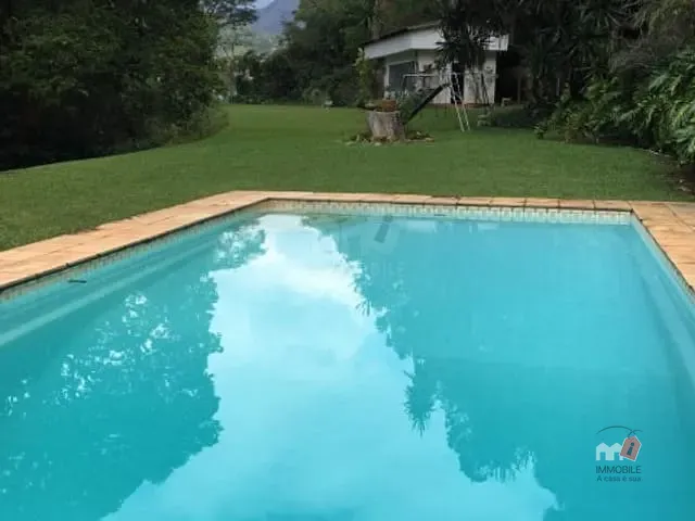 Casa com 50000m², à venda, no bairro Bonsucesso em Petrópolis