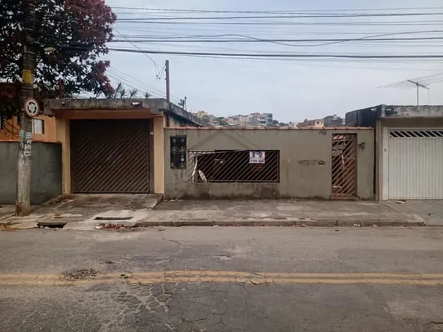 Casa com 329m² 2 quartos e 2 banheiros, à venda, no bairro Jardim Zaira em Mauá