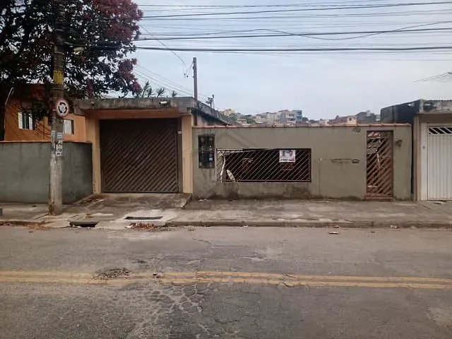 Casa com 329m² 2 quartos e 2 banheiros, à venda, no bairro Jardim Zaira em Mauá