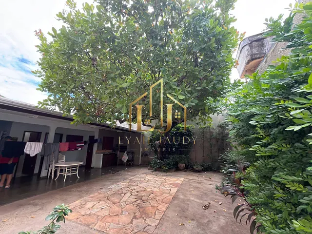 Casa com 360m² 4 quartos e 3 banheiros, à venda, no bairro Jardim Tropical em Cuiabá
