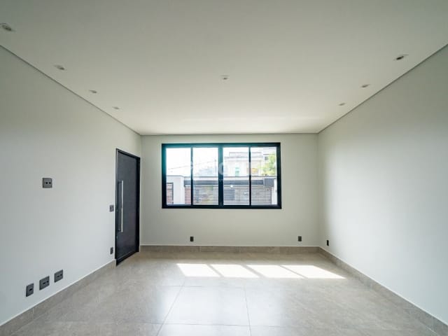 Casa com 160m² 3 quartos e 3 banheiros, à venda, no bairro Nova Jaguari em Santana de Parnaíba