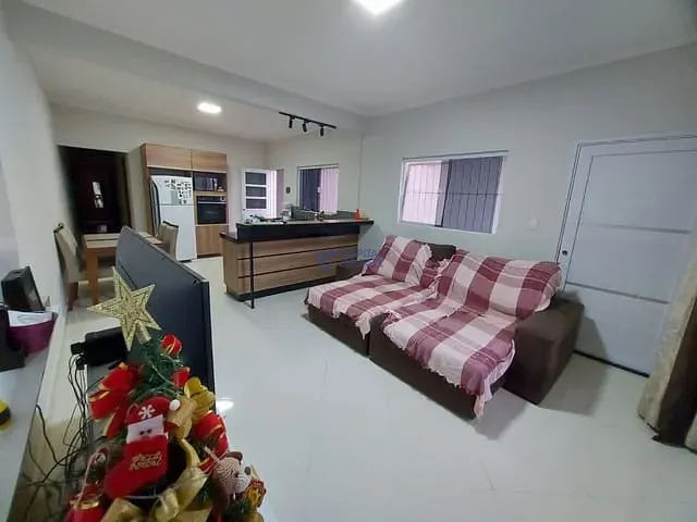Casa com 240m² 2 quartos e 2 banheiros, à venda, no bairro Jardim Majestic em São José dos Campos