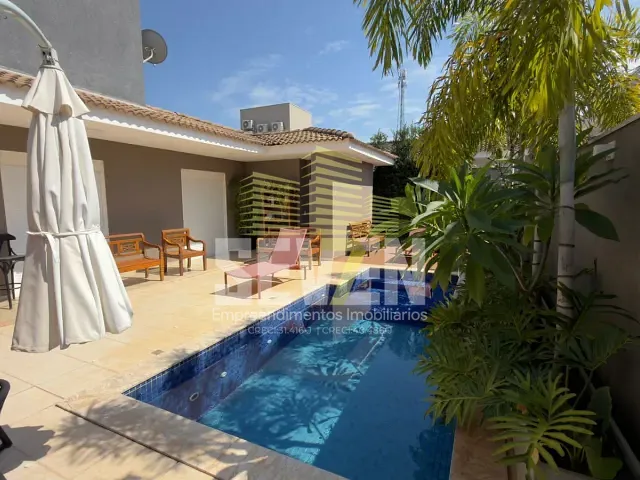 Casa com 448m² 4 quartos e 5 banheiros, à venda, no bairro Vila Aviaçao em Bauru