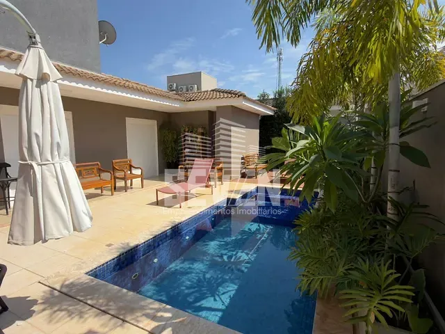 Casa com 448m² 4 quartos e 5 banheiros, à venda, no bairro Vila Aviaçao em Bauru