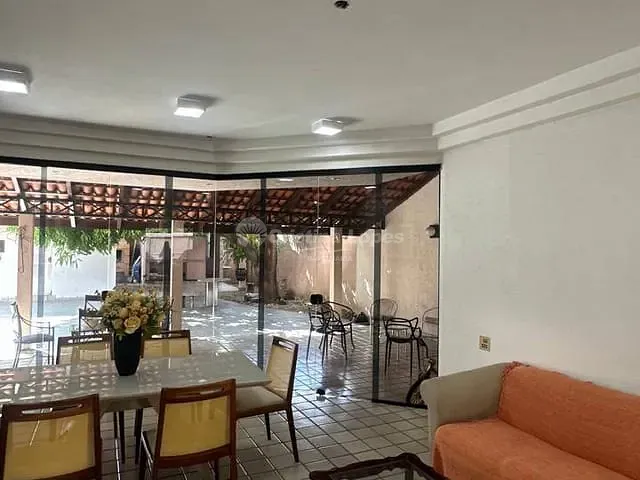 Casa com 765m² 4 quartos e 5 banheiros, à venda, no bairro Fátima em Teresina