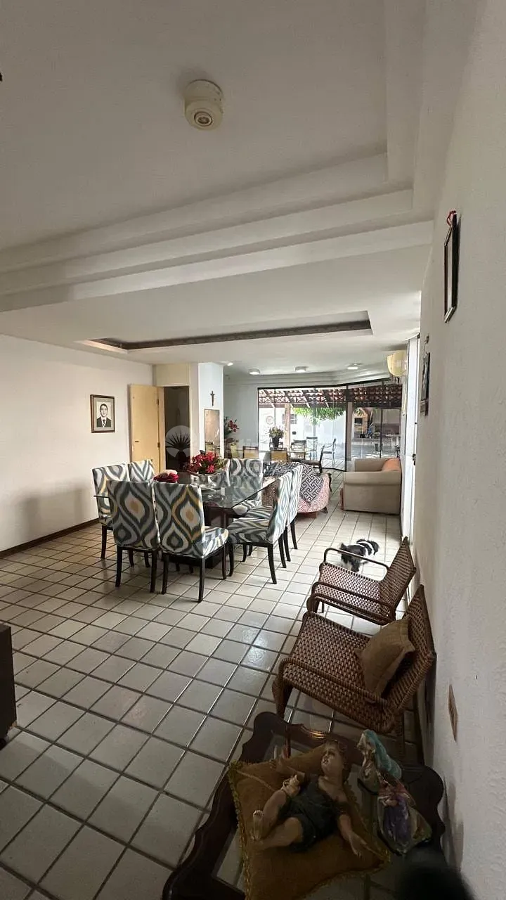 Casa, 4 quartos, 10 m² - Foto 1