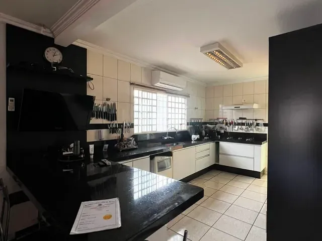 Casa 3 quartos e 3 banheiros, à venda, no bairro Jardim Asteca em Rolândia
