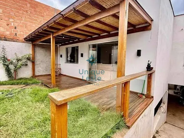 Casa com 200m² 4 quartos e 2 banheiros, à venda, no bairro Capitão Eduardo em Belo Horizonte
