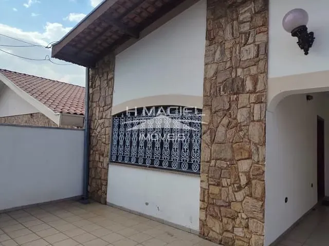 Casa com 300m² 4 quartos e 3 banheiros, à venda, no bairro Jardim Paulicéia em Campinas