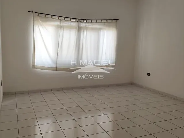Casa com 300m² 4 quartos e 3 banheiros, à venda, no bairro Jardim Paulicéia em Campinas