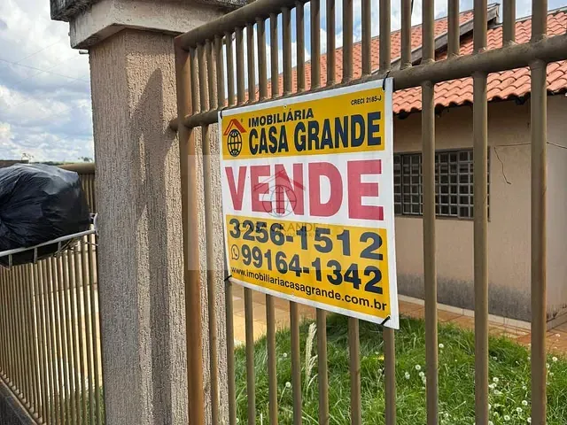 Casa com 300m² 3 quartos e 3 banheiros, à venda, no bairro Jardim Caviúna em Rolândia