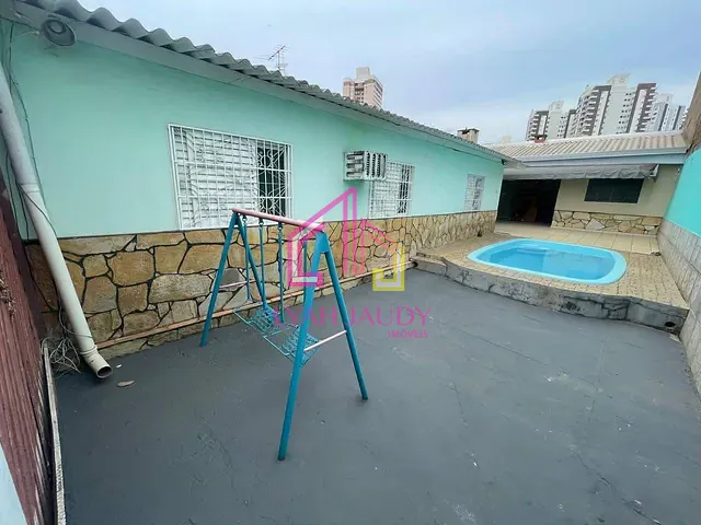 Casa com 360m² 3 quartos e 3 banheiros, para alugar, no bairro Jardim Tropical em Cuiabá