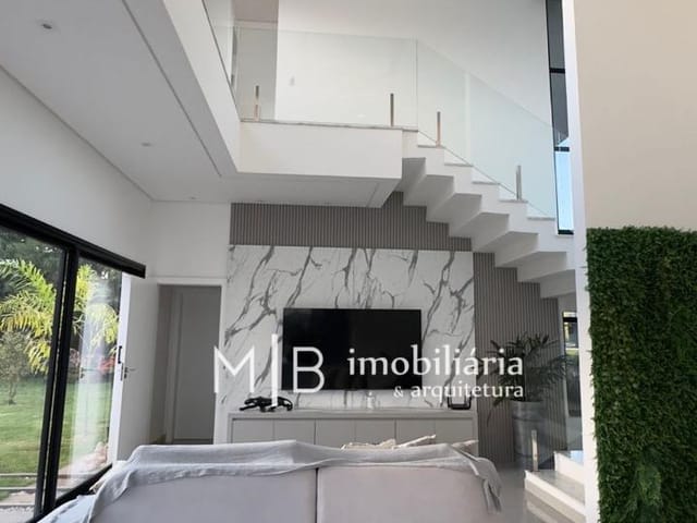 Casa 3 quartos e 2 banheiros, para alugar, no bairro Rivieira do Lago em Ijaci