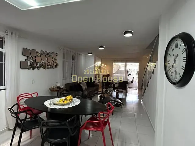 Casa 4 quartos e 4 banheiros, à venda, no bairro Colônia Santo Antônio em Barra Mansa