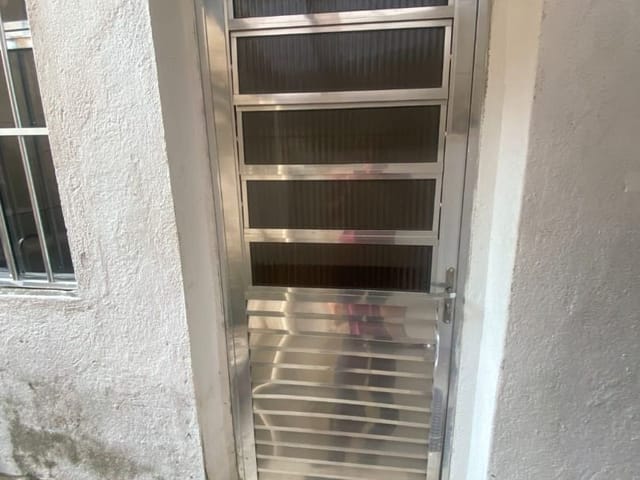 Casa com 35m² 1 quarto e 1 banheiro, para alugar, no bairro Jardim Dionisio em São Paulo