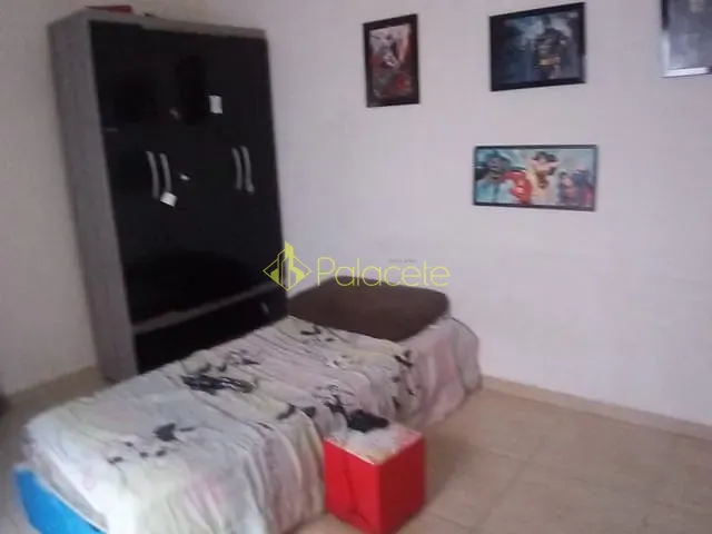 Casa com 176m² 2 quartos e 2 banheiros, à venda, no bairro Campinho em Guaratinguetá