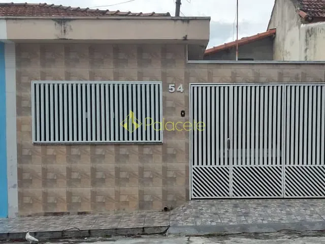 Casa com 176m² 2 quartos e 2 banheiros, à venda, no bairro Campinho em Guaratinguetá