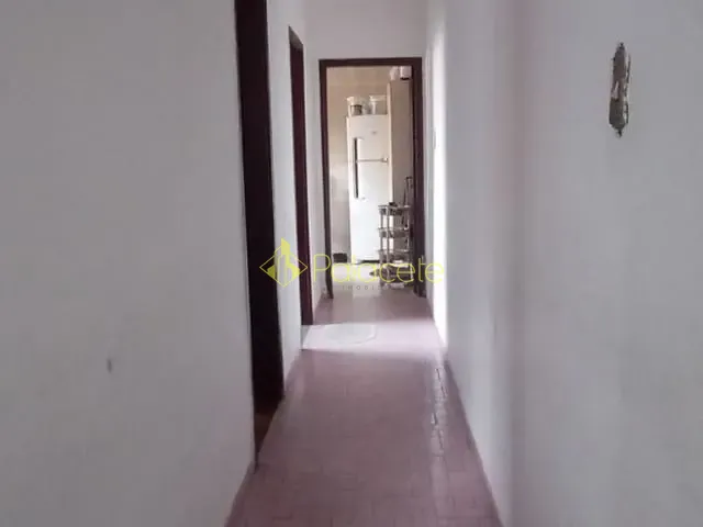 Casa com 176m² 2 quartos e 2 banheiros, à venda, no bairro Campinho em Guaratinguetá