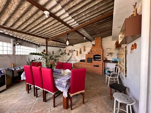 Casa com 384m² 7 quartos e 3 banheiros, à venda, no bairro Jardim Alvorada em Belo Horizonte