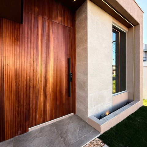 Casa com 379m² 3 quartos e 5 banheiros, à venda, no bairro Ogiva em Cabo Frio