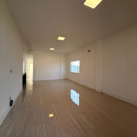 Casa com 379m² 3 quartos e 5 banheiros, à venda, no bairro Ogiva em Cabo Frio