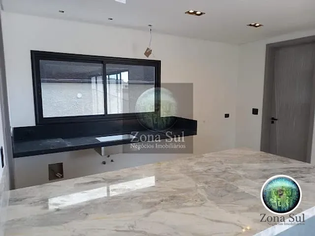 Casa com 335m² 4 quartos e 5 banheiros, à venda, no bairro Alphaville Nova Esplanada em Votorantim