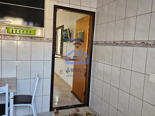 Casa com 300m² 1 quarto e 1 banheiro, à venda, no bairro Massaguaçu em Caraguatatuba