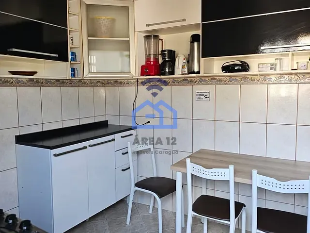 Casa com 300m² 1 quarto e 1 banheiro, à venda, no bairro Massaguaçu em Caraguatatuba