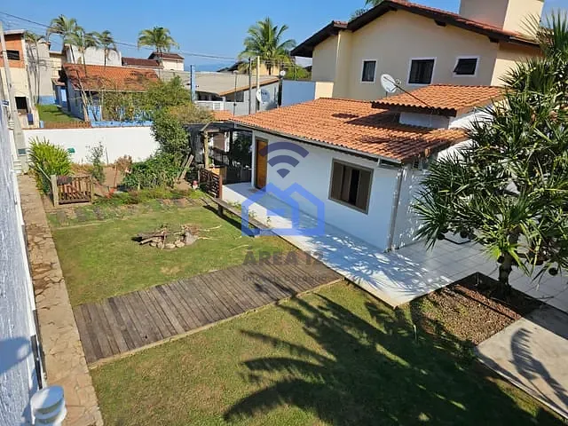 Casa com 300m² 1 quarto e 1 banheiro, à venda, no bairro Massaguaçu em Caraguatatuba