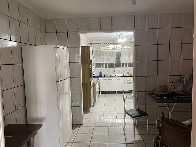 Casa com 375m² 3 quartos e 2 banheiros, à venda, no bairro Jardim Catuaí em Apucarana