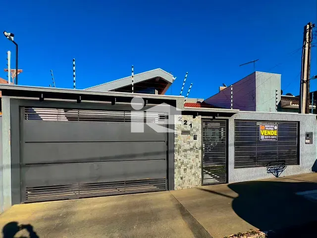 Casa com 250m² 3 quartos e 3 banheiros, à venda, no bairro Jardim Nobre em Rolândia
