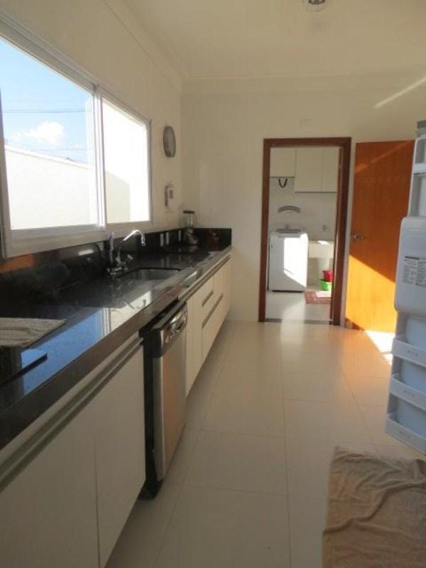 Casa, 3 quartos, 200 m² - Foto 14