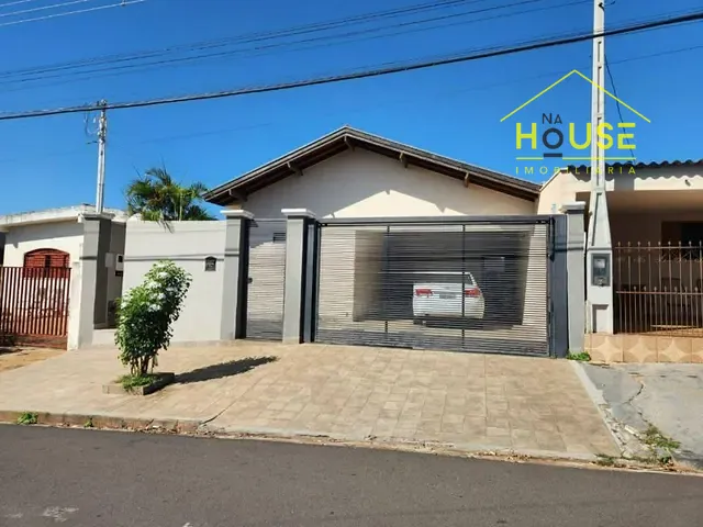 Casa com 324m² 4 quartos e 1 banheiro, à venda, no bairro Santa Eliza em Votuporanga