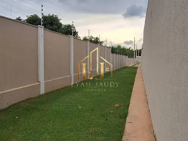 Casa com 197m² 3 quartos e 2 banheiros, à venda, no bairro Parque Atalaia em Cuiabá