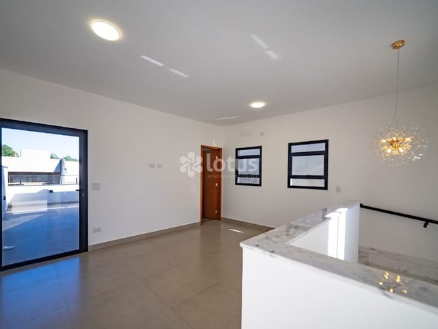 Casa com 160m² 3 quartos e 3 banheiros, à venda, no bairro Nova Jaguari em Santana de Parnaíba