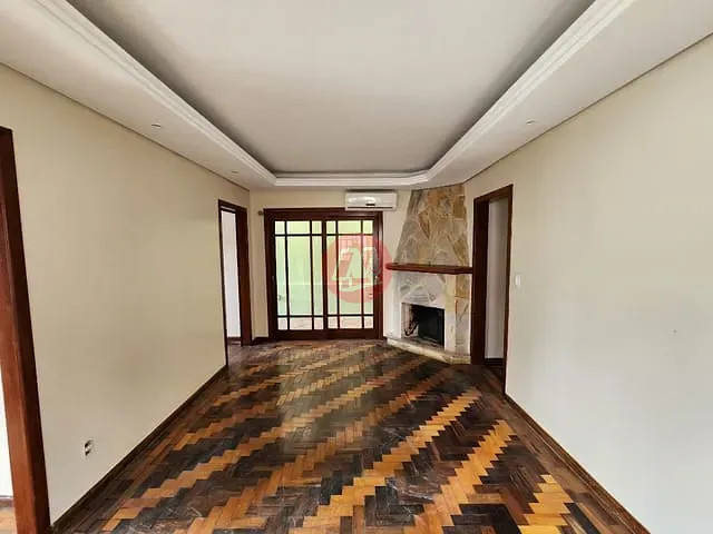 Casa com 80m² 3 quartos e 3 banheiros, à venda, no bairro Glória em Porto Alegre
