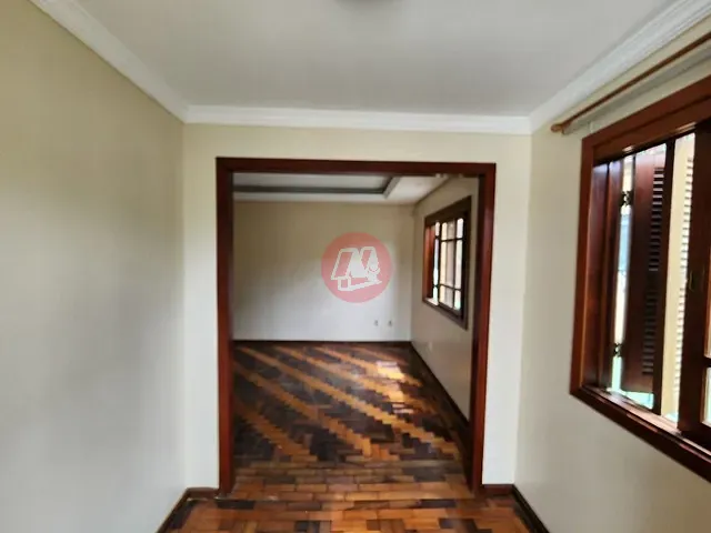 Casa com 80m² 3 quartos e 3 banheiros, à venda, no bairro Glória em Porto Alegre