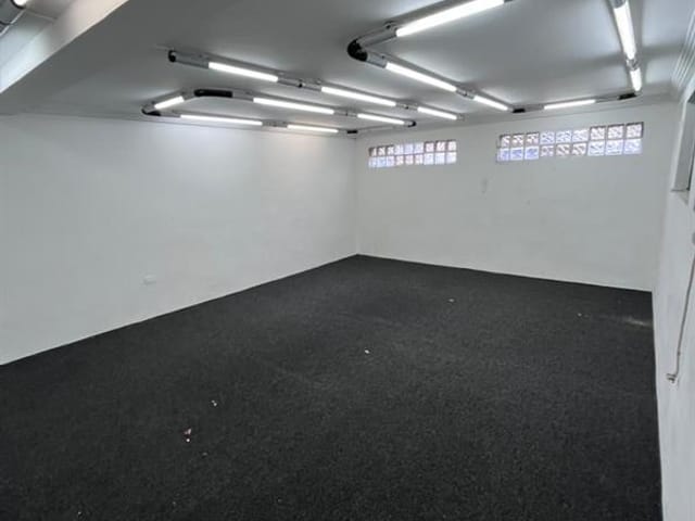 Casa com 516m², para alugar, no bairro Jardim Anália Franco em São Paulo