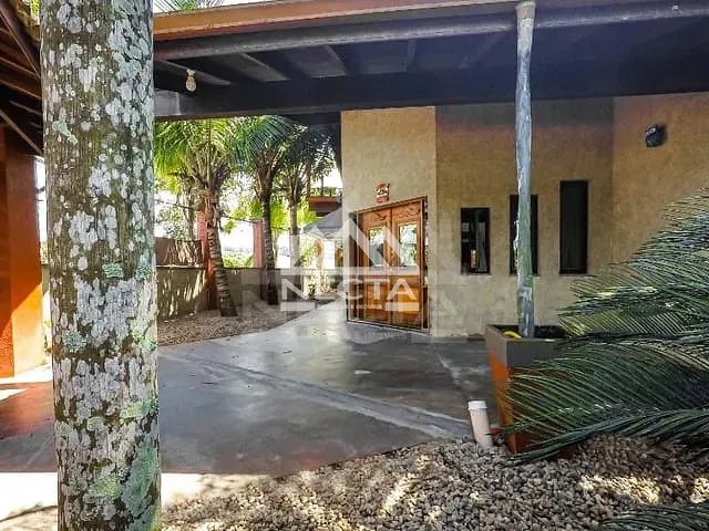 Casa com 324m² 3 quartos e 3 banheiros, à venda, no bairro Pontal de Santa Marina em Caraguatatuba