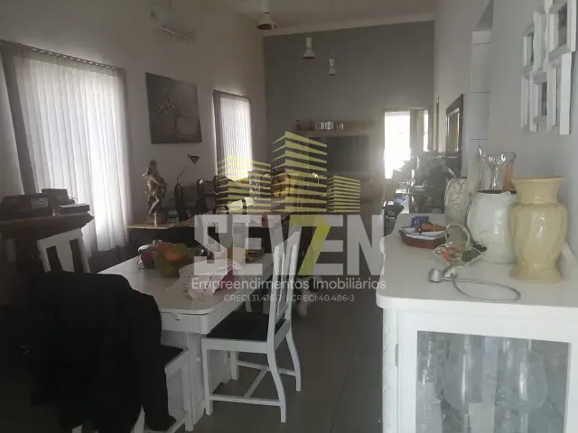 Casa com 489m² 3 quartos e 2 banheiros, à venda, no bairro Quinta Ranieri em Bauru