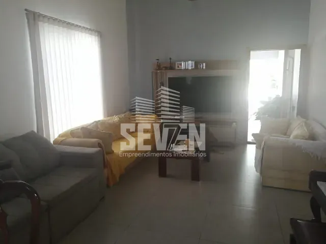 Casa com 489m² 3 quartos e 2 banheiros, à venda, no bairro Quinta Ranieri em Bauru