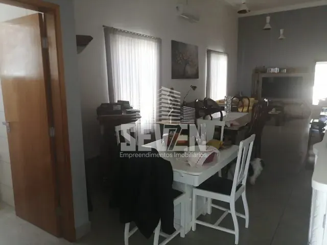 Casa com 489m² 3 quartos e 2 banheiros, à venda, no bairro Quinta Ranieri em Bauru