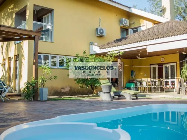 Casa com 840m² 4 quartos e 6 banheiros, à venda, no bairro Jardim Califórnia em Jacareí
